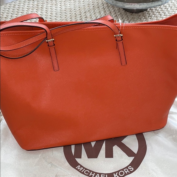 Michael Kors Handbag - Picture 7 of 10